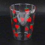 Tasse en verre à boire tasse en verre à jus robuste en verre borosilicaté à motif de fraise avec couvercle en paille pour tasse à milkshake pour tasse à café